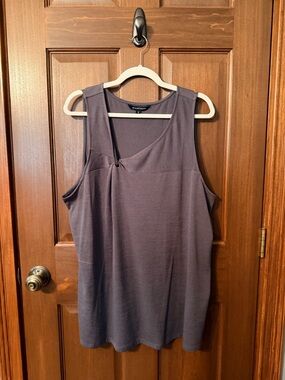 41 Hawthorn Gray Asymmetric Knot Tank